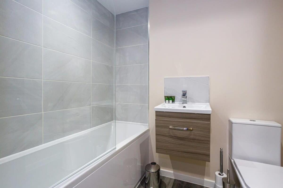 Stylish And Modern 1 Bedroom Apartment แมนเชสเตอร์ ภายนอก รูปภาพ