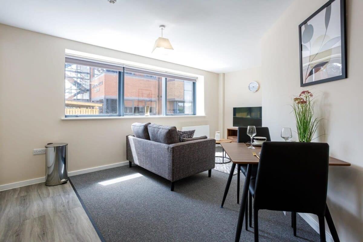 Stylish And Modern 1 Bedroom Apartment แมนเชสเตอร์ ภายนอก รูปภาพ